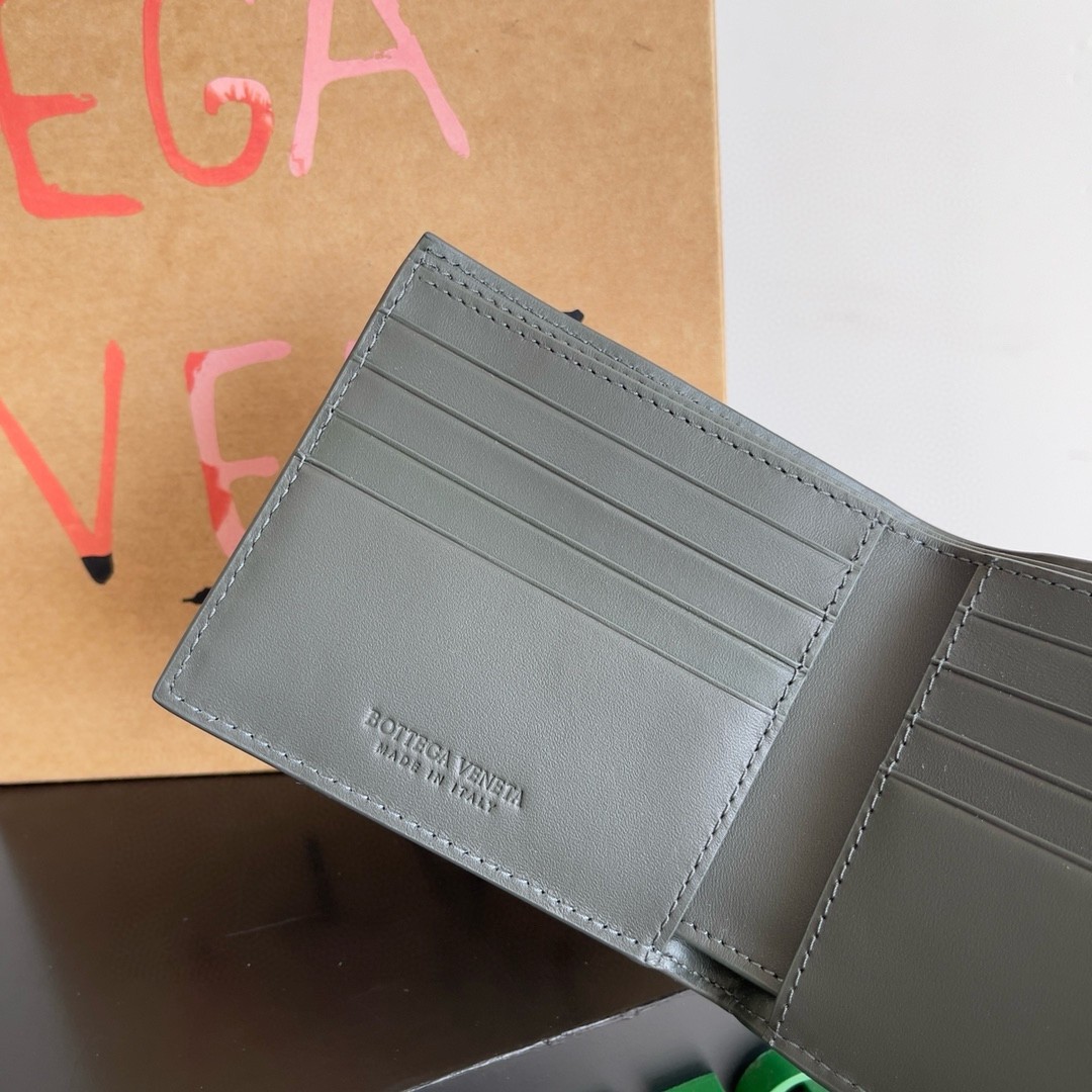 bo*te*ga Ve*ne*ta bi-fold wallet in slate intrecciato calfskin