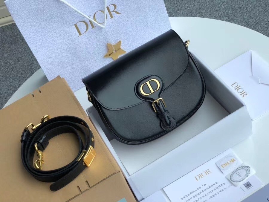 D*or medium bobby bag in black calfskin