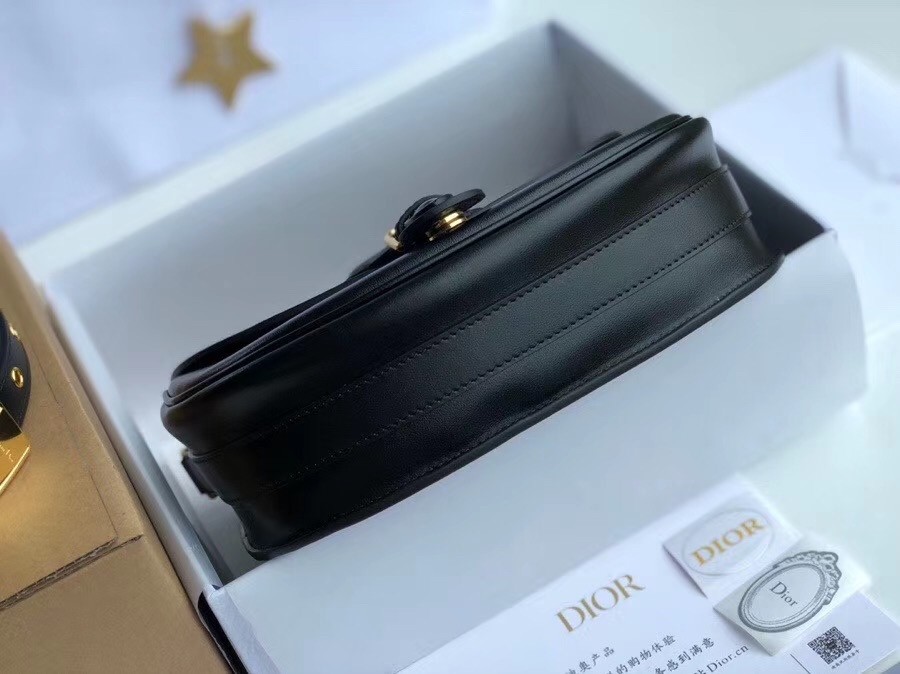 D*or medium bobby bag in black calfskin