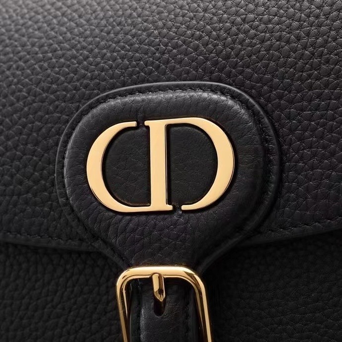 D*or medium bobby bag in black grained calfskin