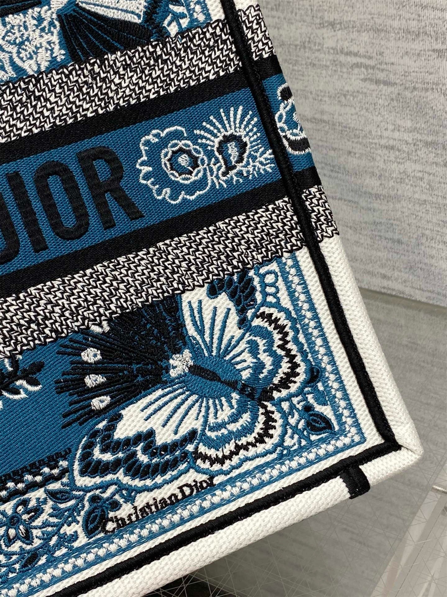 D*or medium book tote bag in blue butterfly bandana embroidery