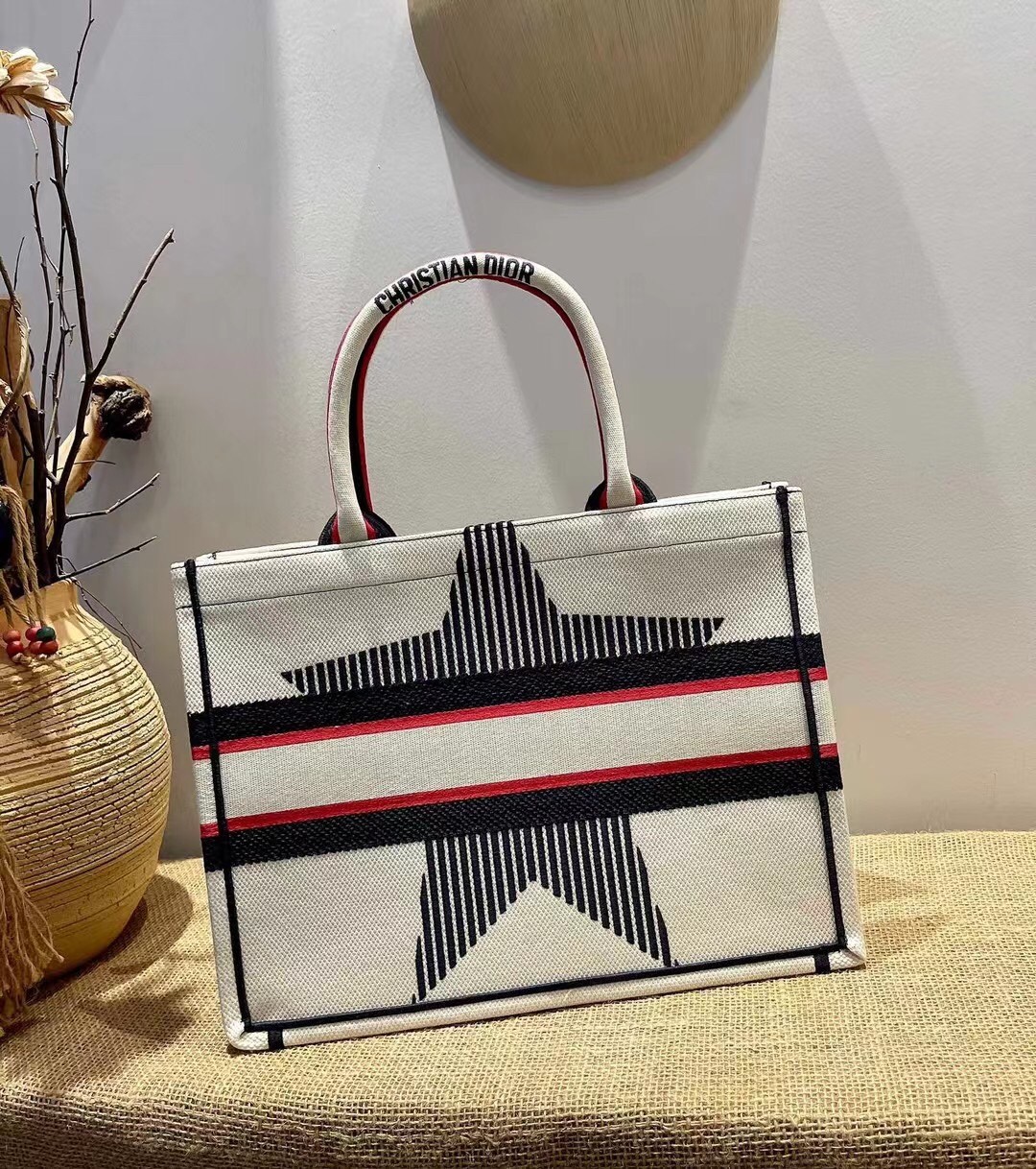 D*or D*oralps book tote in white three-tone embroidery