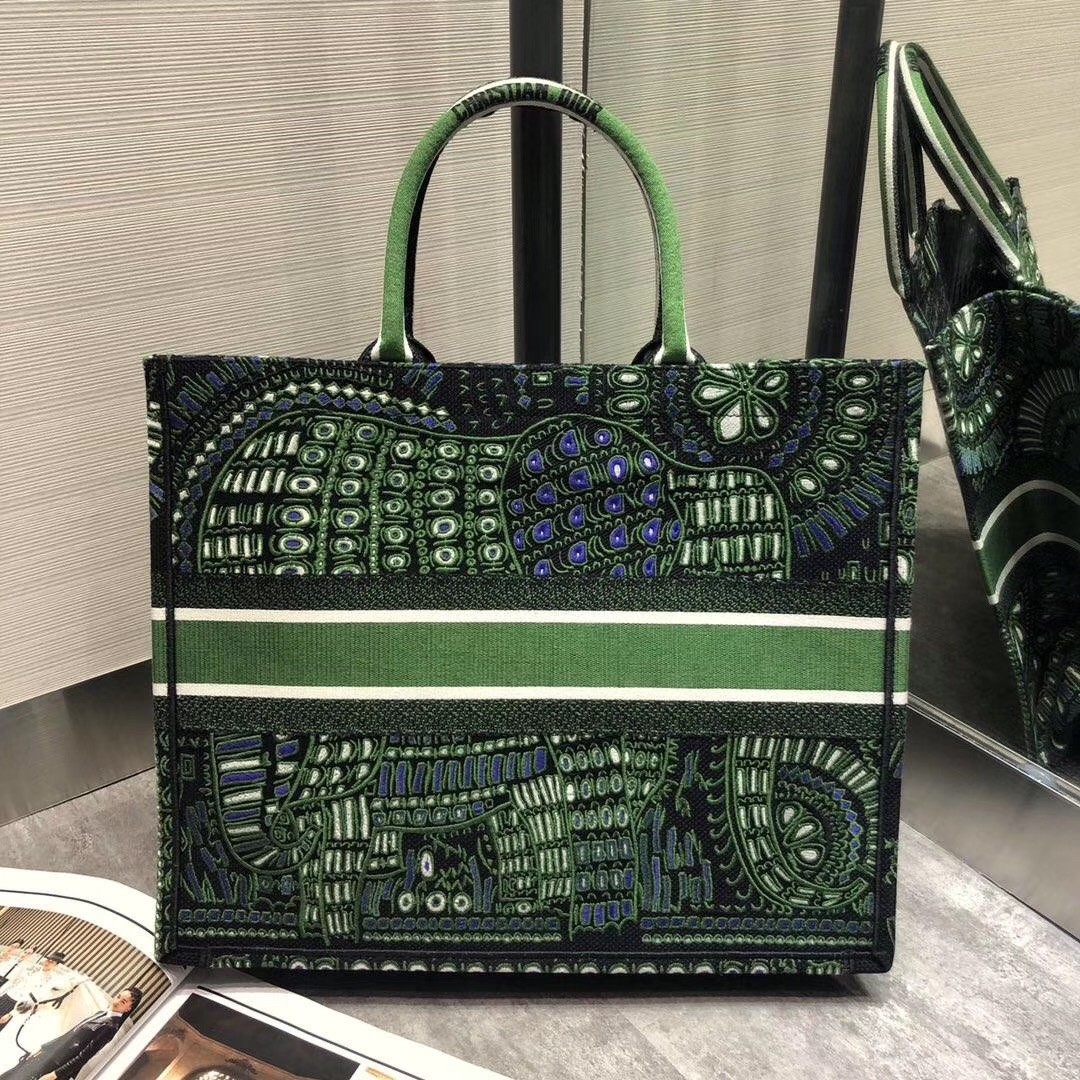 D*or book tote D*or bag in green animals embroidered canvas