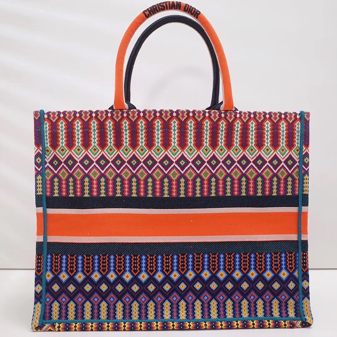 D*or book tote bag in multicolour embroidered canvas