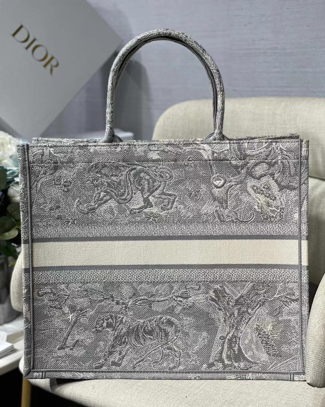D*or large book tote in gray toile de jouy reverse embroidery