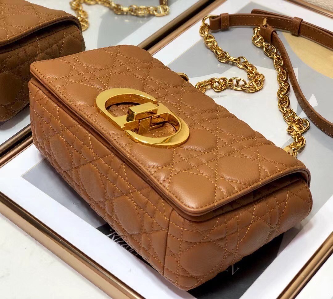 D*or small caro bag in brown cannage calfskin
