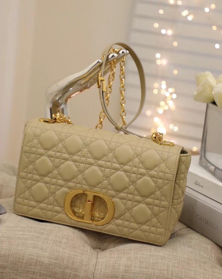 D*or caro medium bag in beige cannage calfskin
