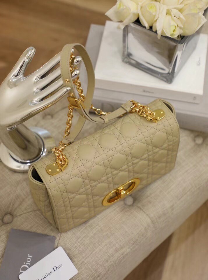 D*or caro medium bag in beige cannage calfskin