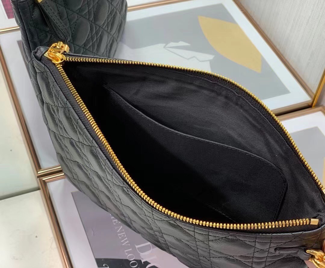 D*or large caro daily pouch in black calfskin