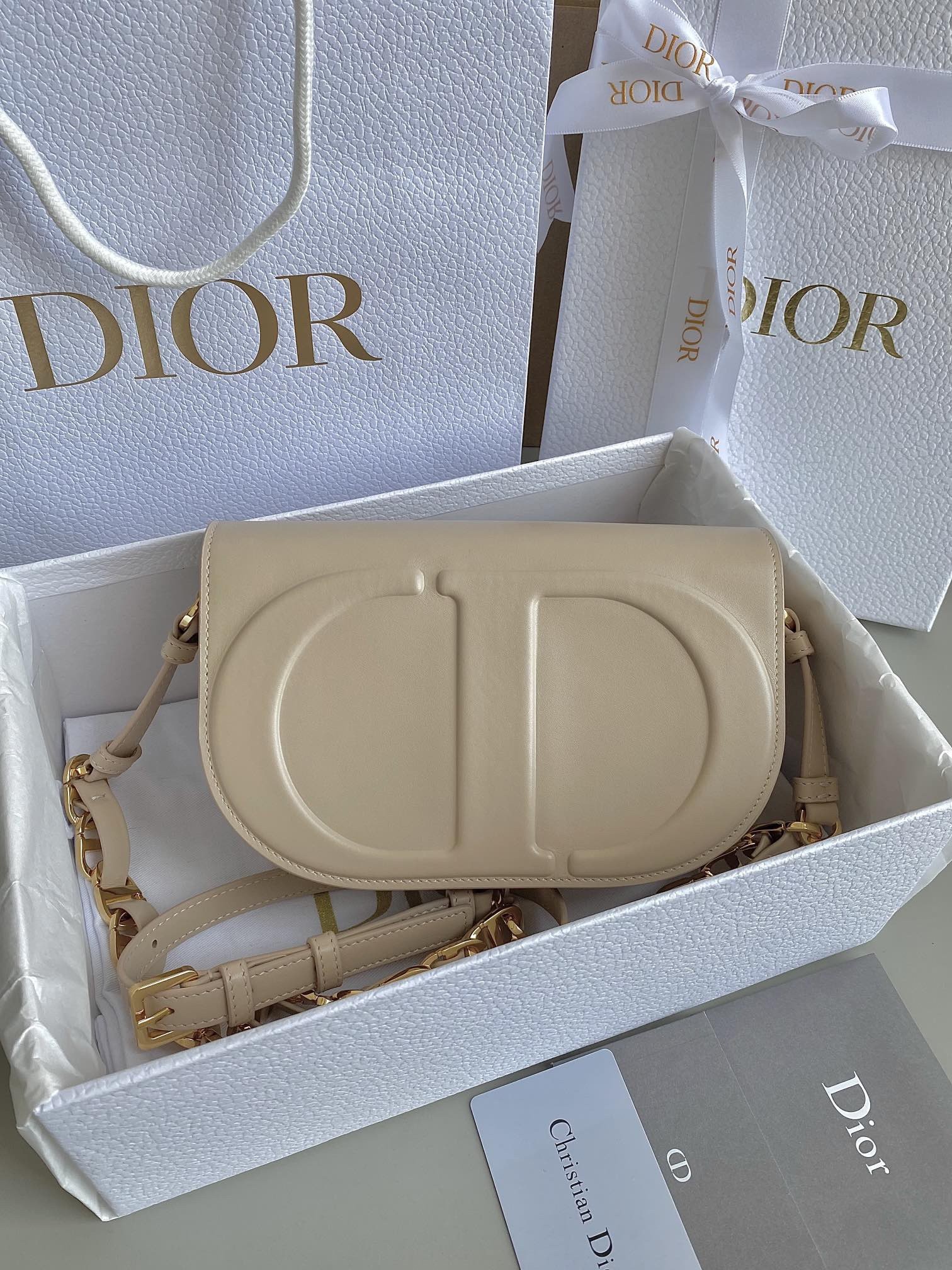 D*or cd signature chain bag in beige calfskin