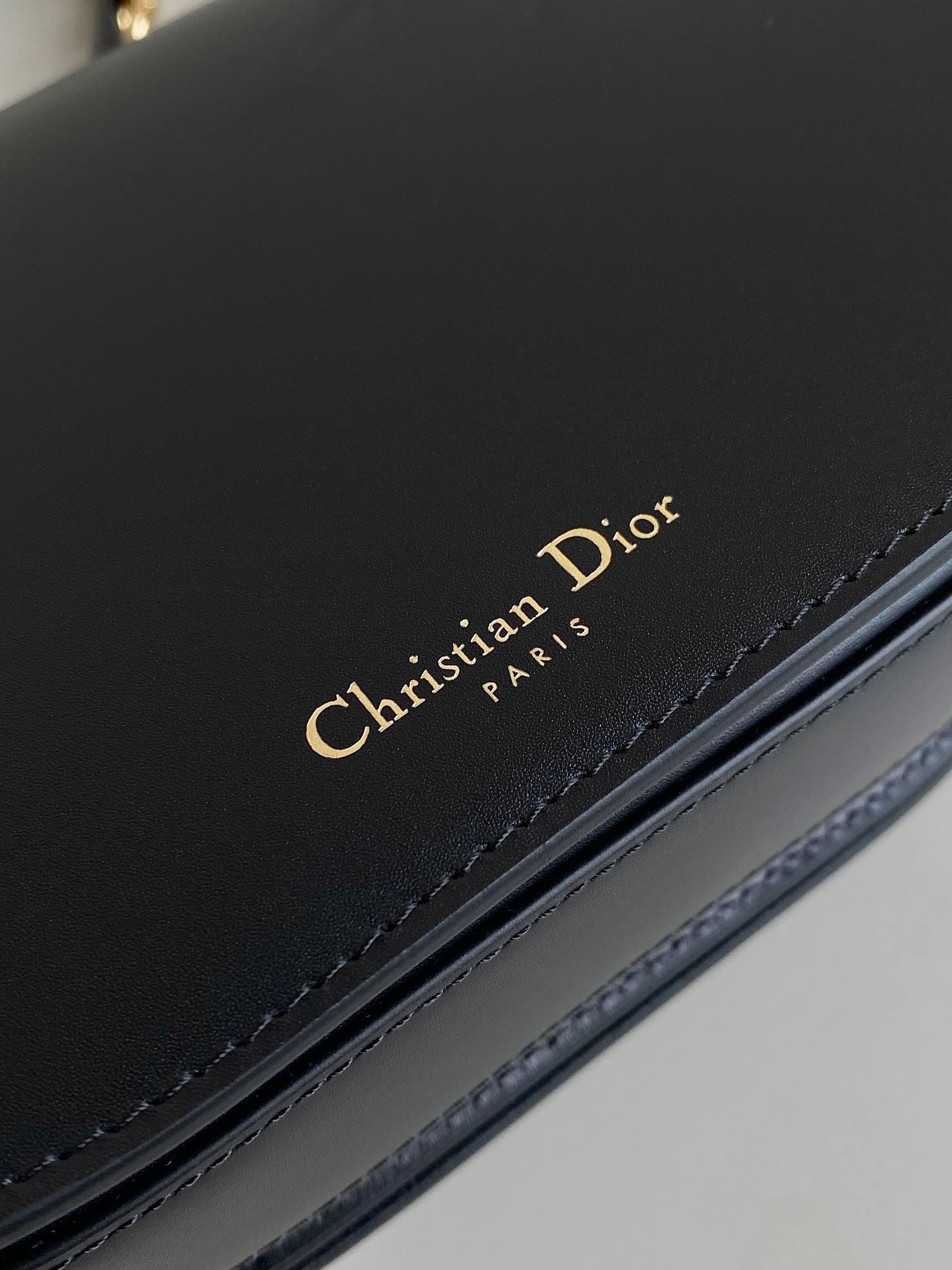 D*or cd signature chain bag in black calfskin