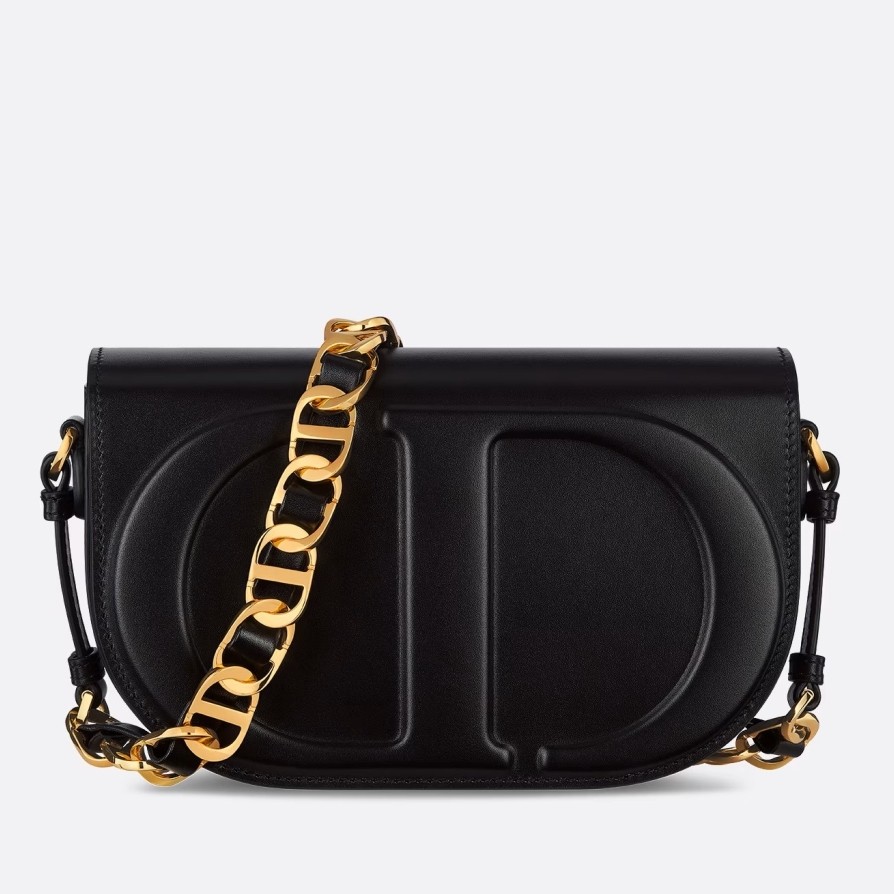 D*or cd signature chain bag in black calfskin
