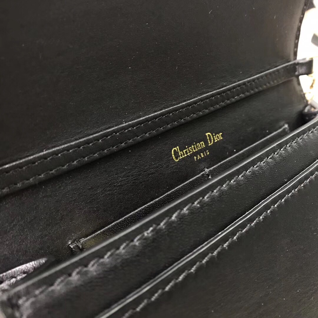 D*or black j’aD*or wallet on chain pouch