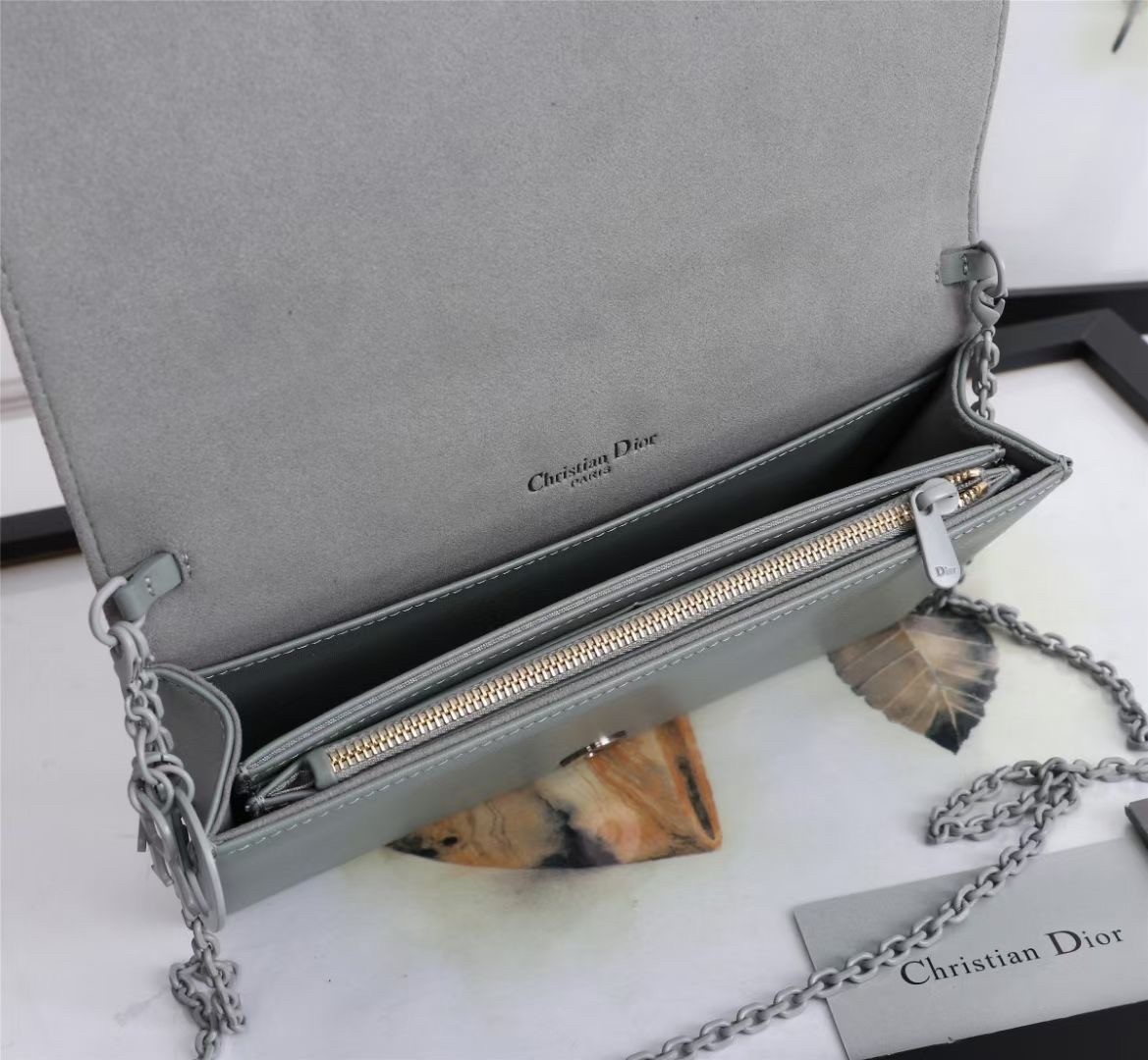 d*or lady d*or pouch in grey Di*m*nd calfskin