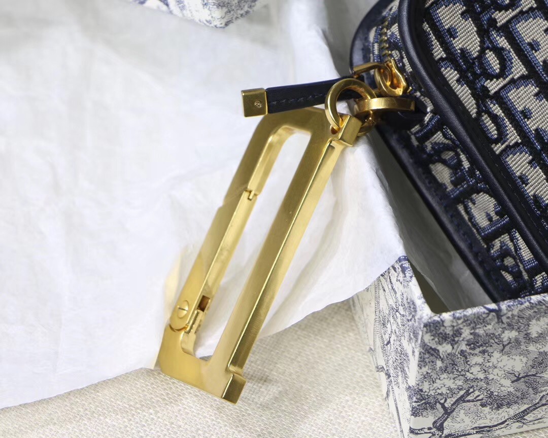 D*or D*orquake clutch in blue D*or oblique canvas