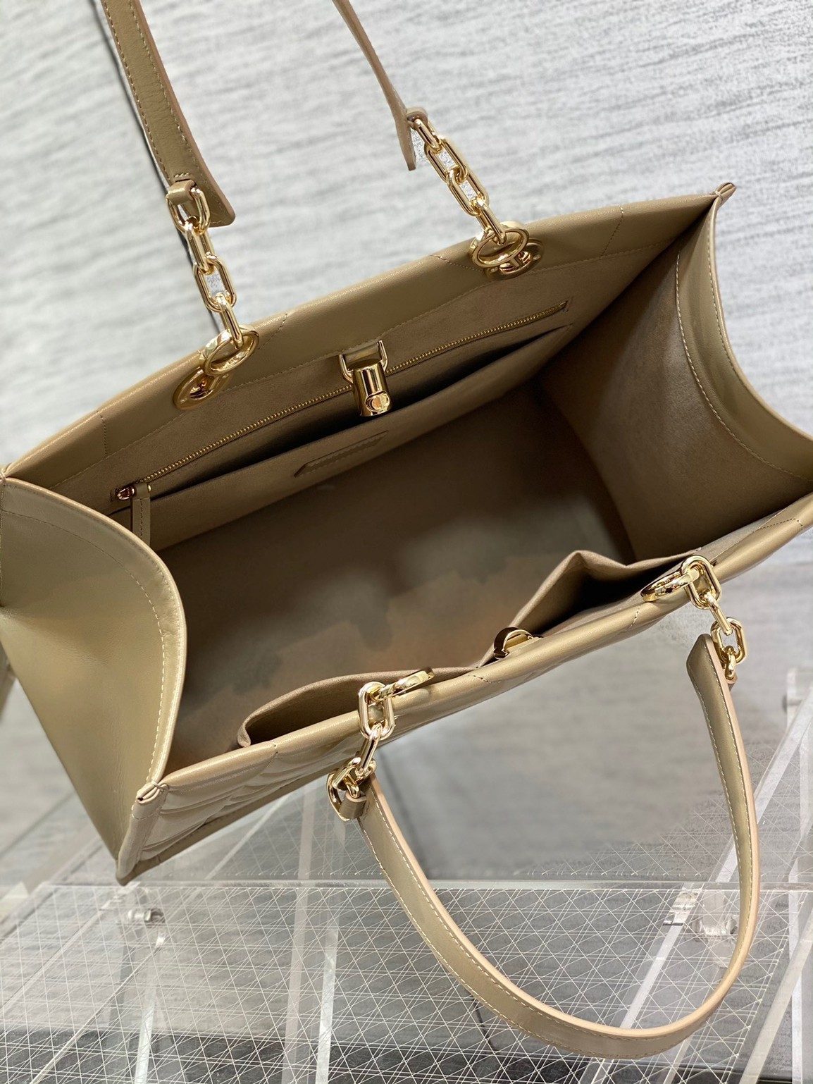 D*or medium essential tote bag in hazelnut archicannage calfskin