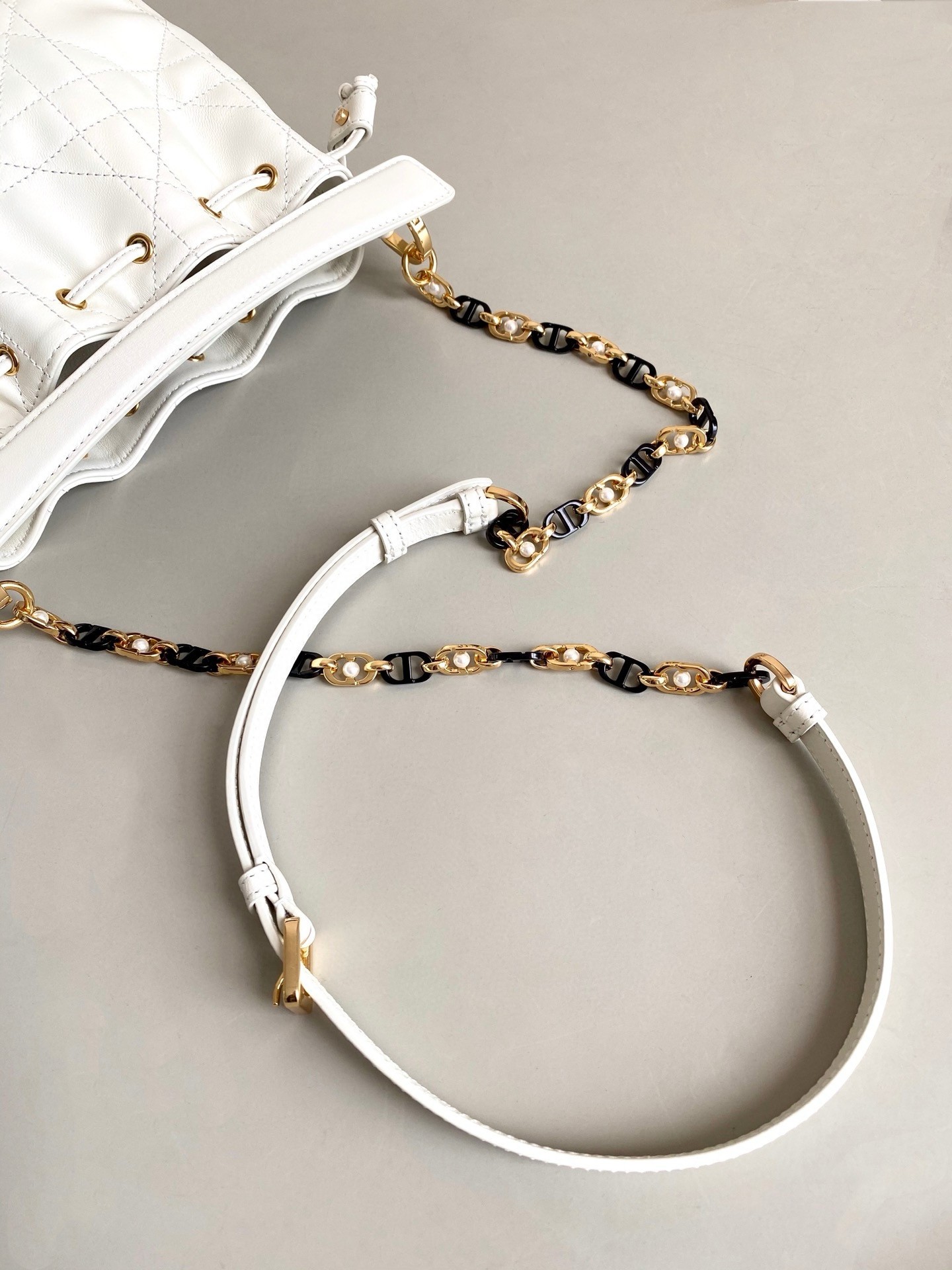 D*or small jolie bucket bag in white macrocannage lambskin
