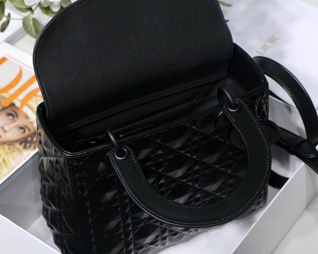 d*or medium lady d*or bag in black Di*m*nd calfskin