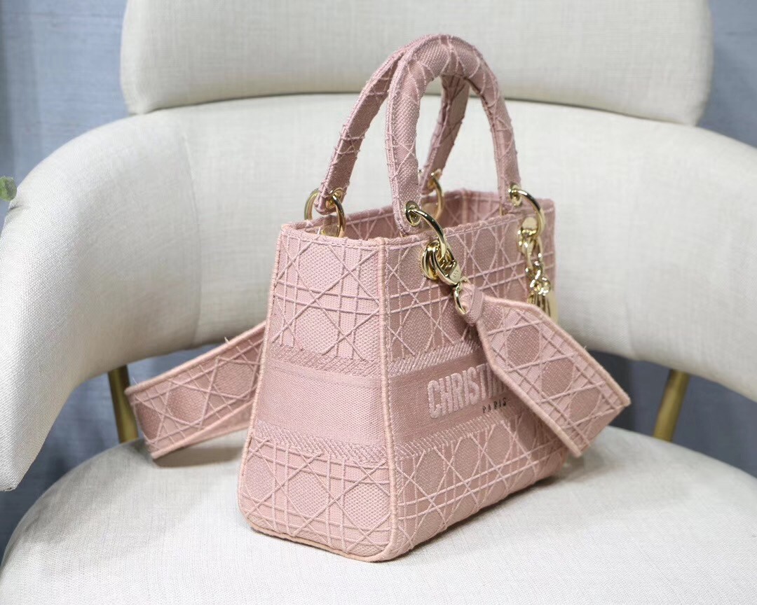D*or medium lady d-lite bag in pink embroidered canvas