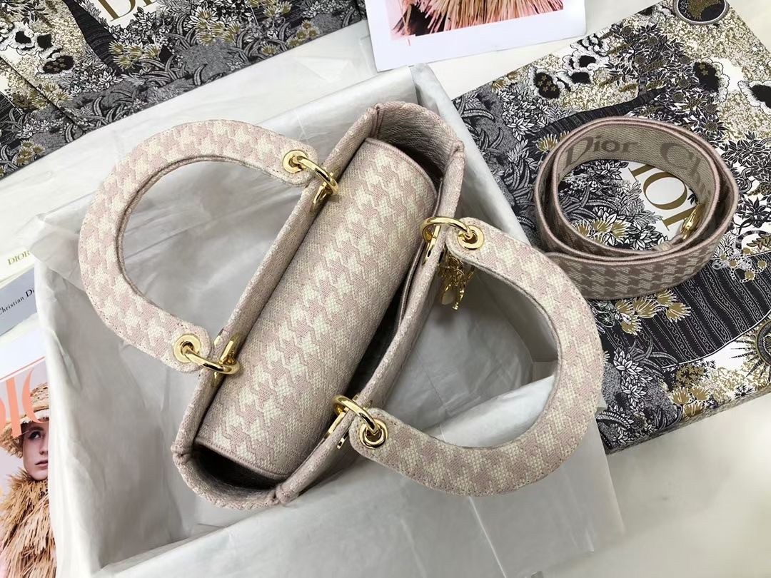 D*or medium lady d-lite bag in pink houndstooth embroidery