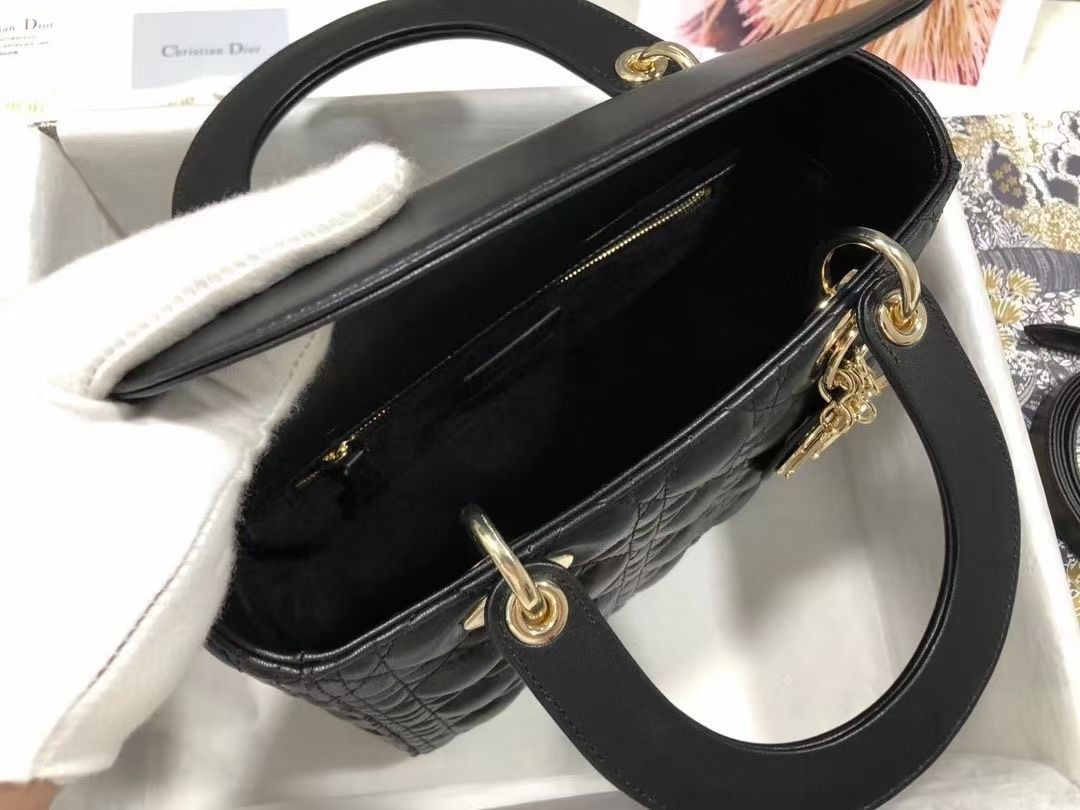 D*or medium lady D*or bag in black cannage lambskin