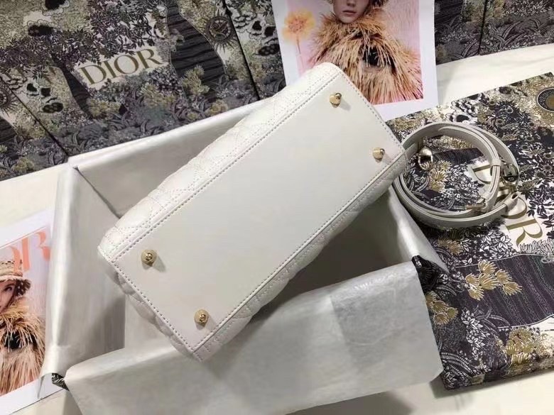 D*or medium lady D*or bag in white cannage lambskin