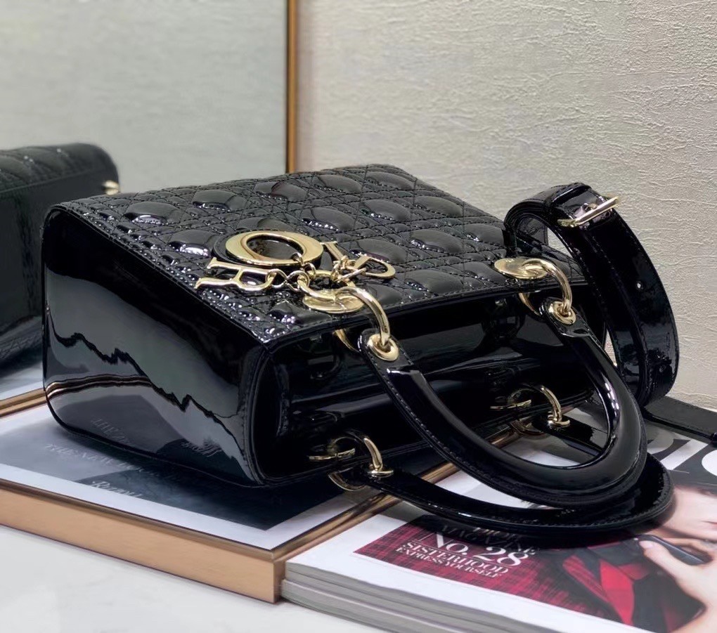 D*or medium lady D*or bag in black patent cannage calfskin
