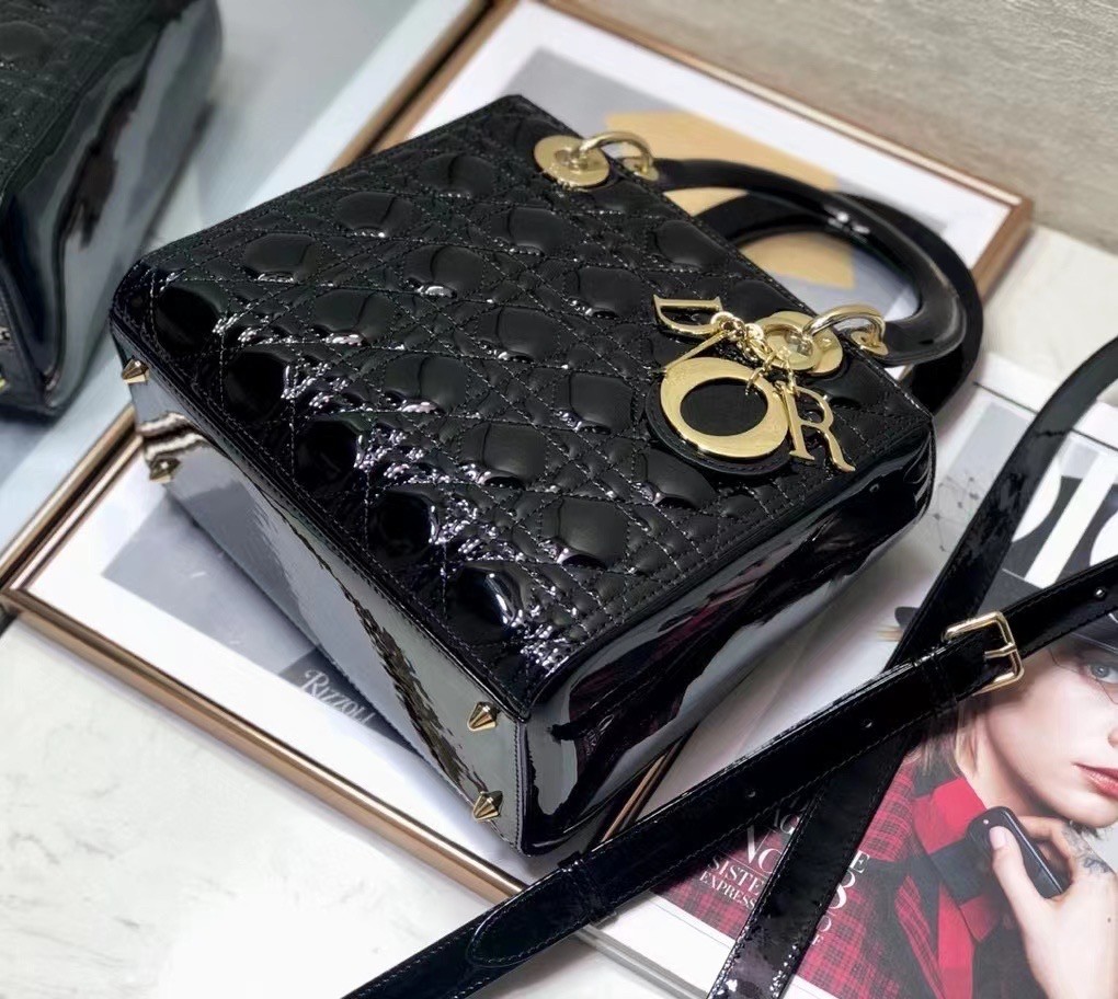 D*or medium lady D*or bag in black patent cannage calfskin