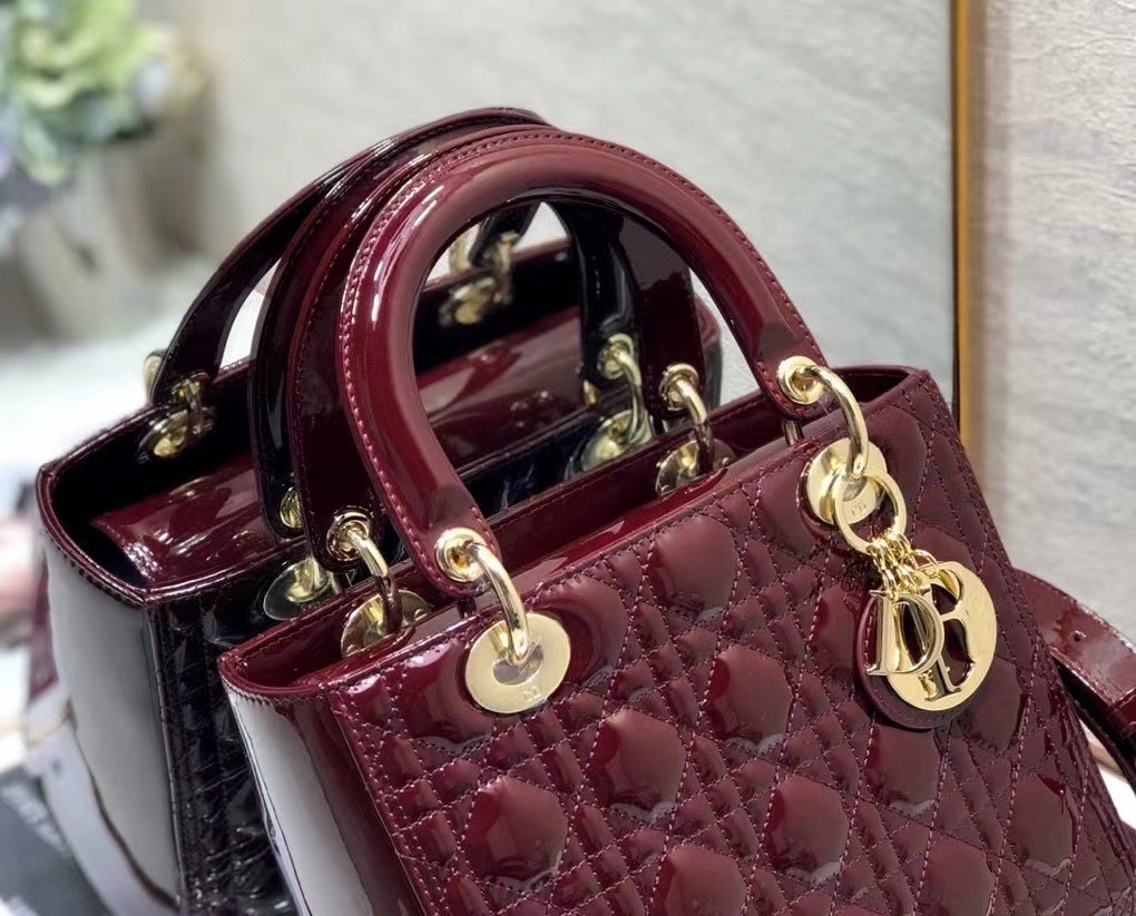 D*or medium lady D*or bag in red patent cannage calfskin