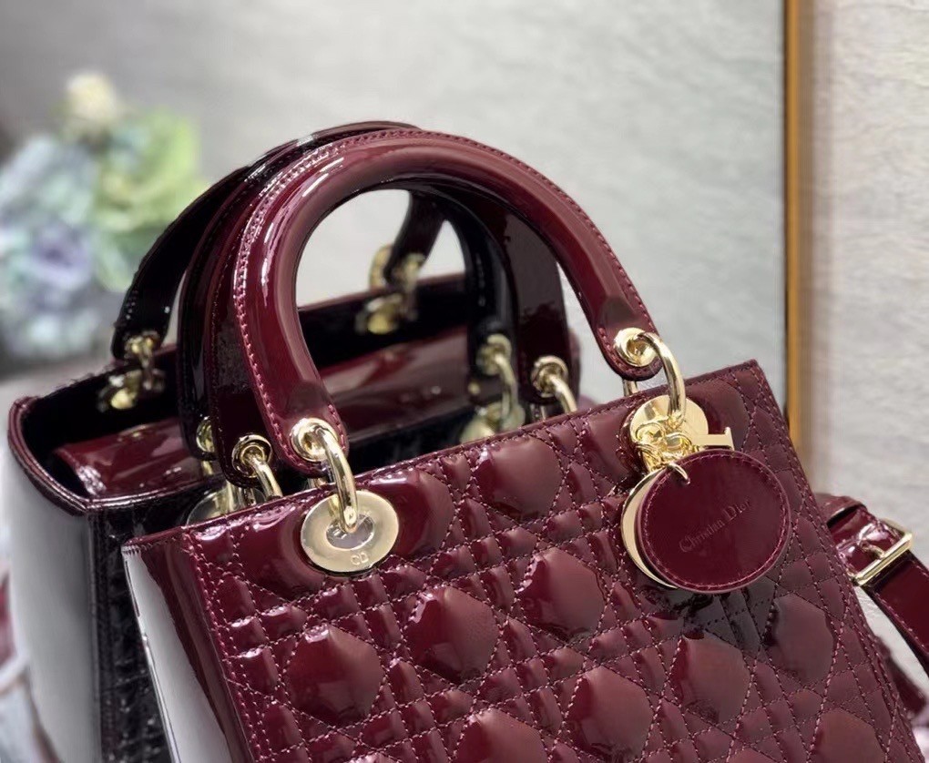 D*or medium lady D*or bag in red patent cannage calfskin