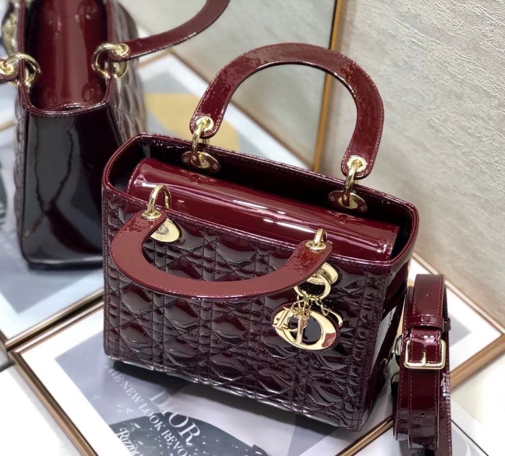 D*or medium lady D*or bag in red patent cannage calfskin