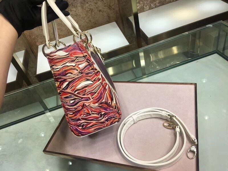 D*or medium lady D*or bag printed with heart