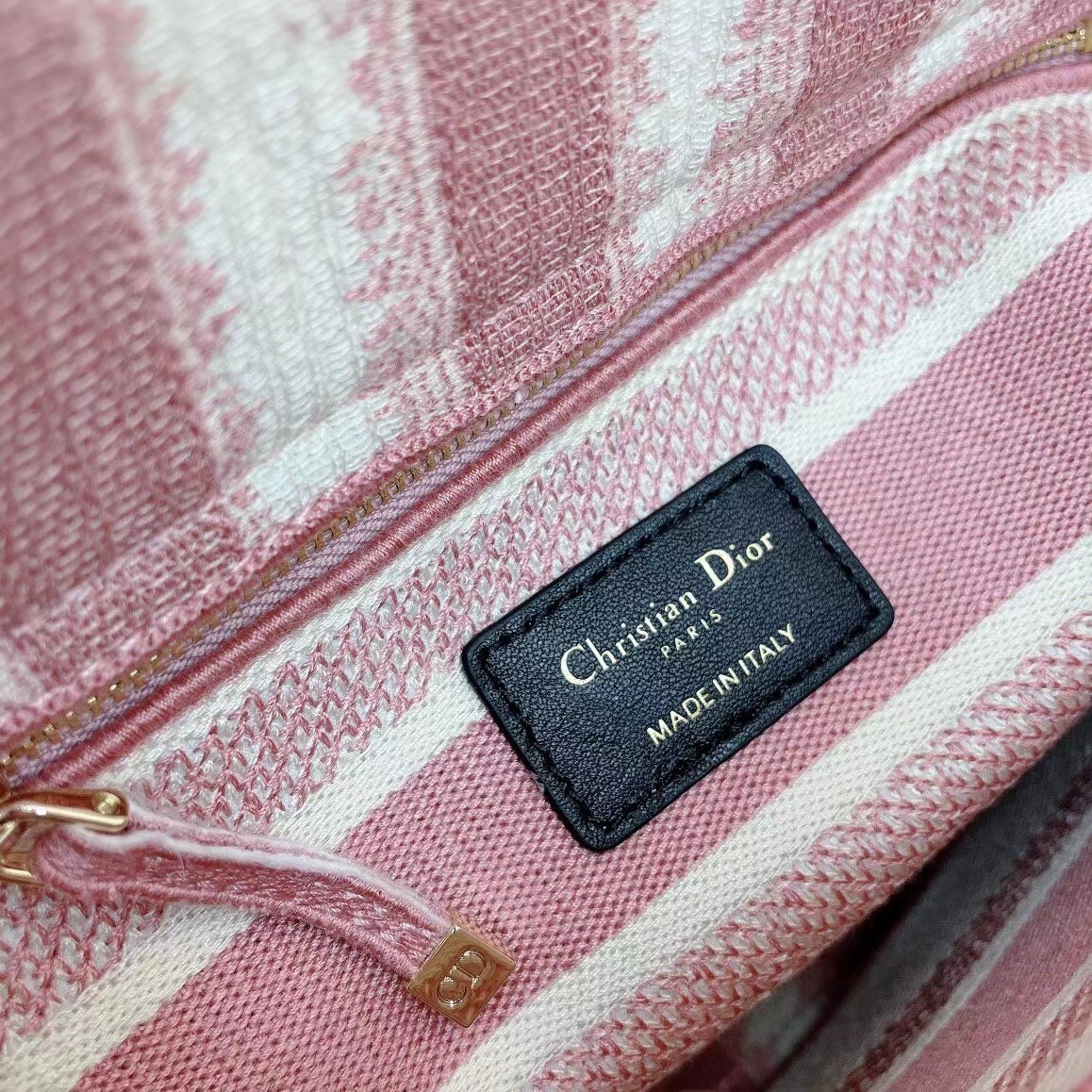 D*or medium lady d-lite bag in pink d-stripes embroidery