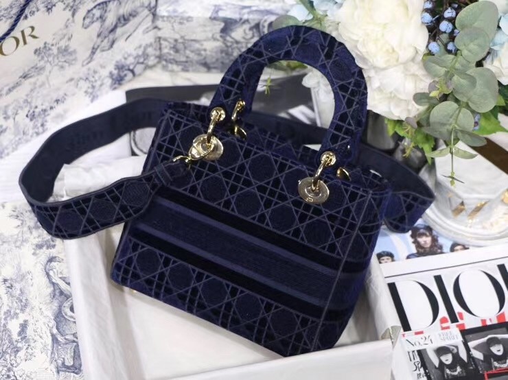 D*or medium lady d-lite bag in blue embroidered velvet