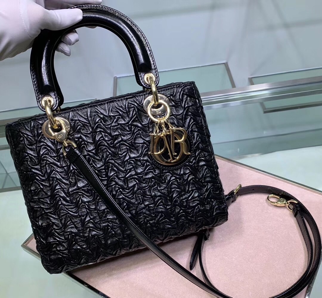 D*or lady D*or medium bag in black wavy crinkled lambskin