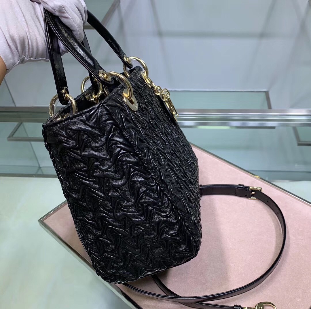 D*or lady D*or medium bag in black wavy crinkled lambskin