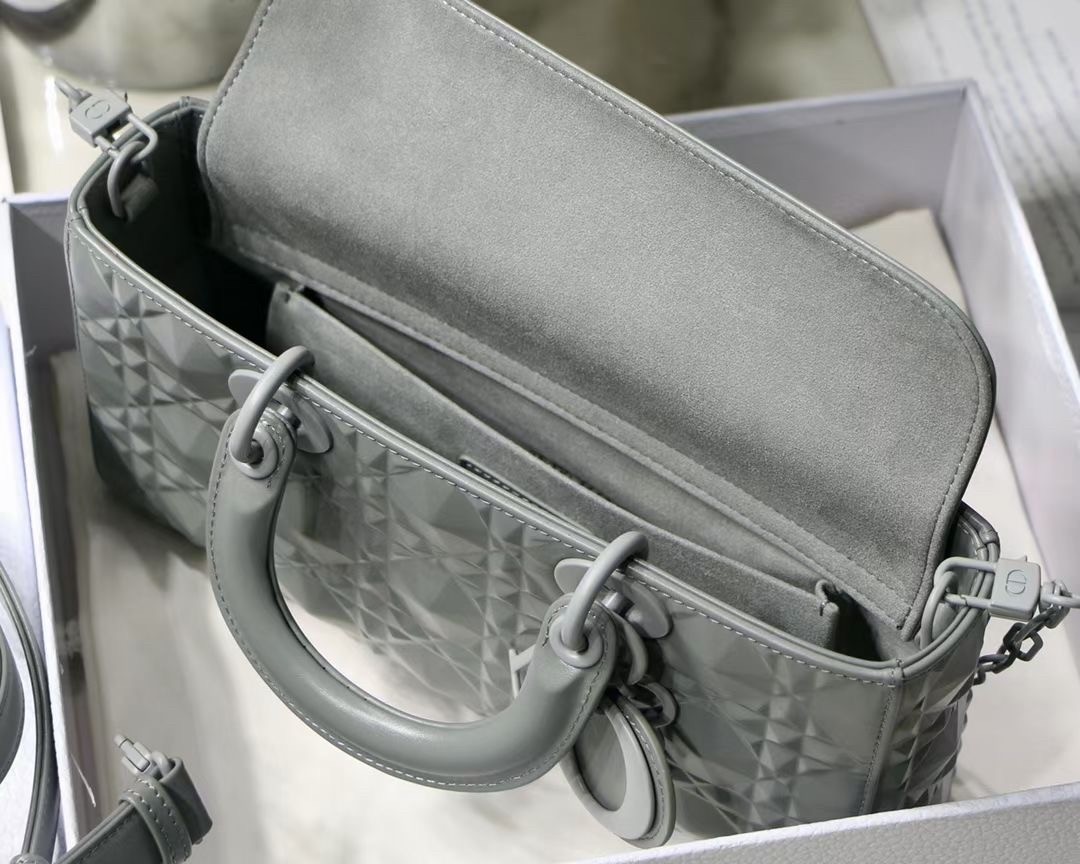 d*or lady d-joy bag in grey calfskin with Di*m*nd motif