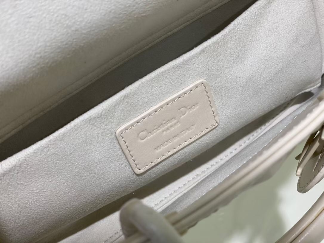 d*or lady d-joy bag in white calfskin with Di*m*nd motif