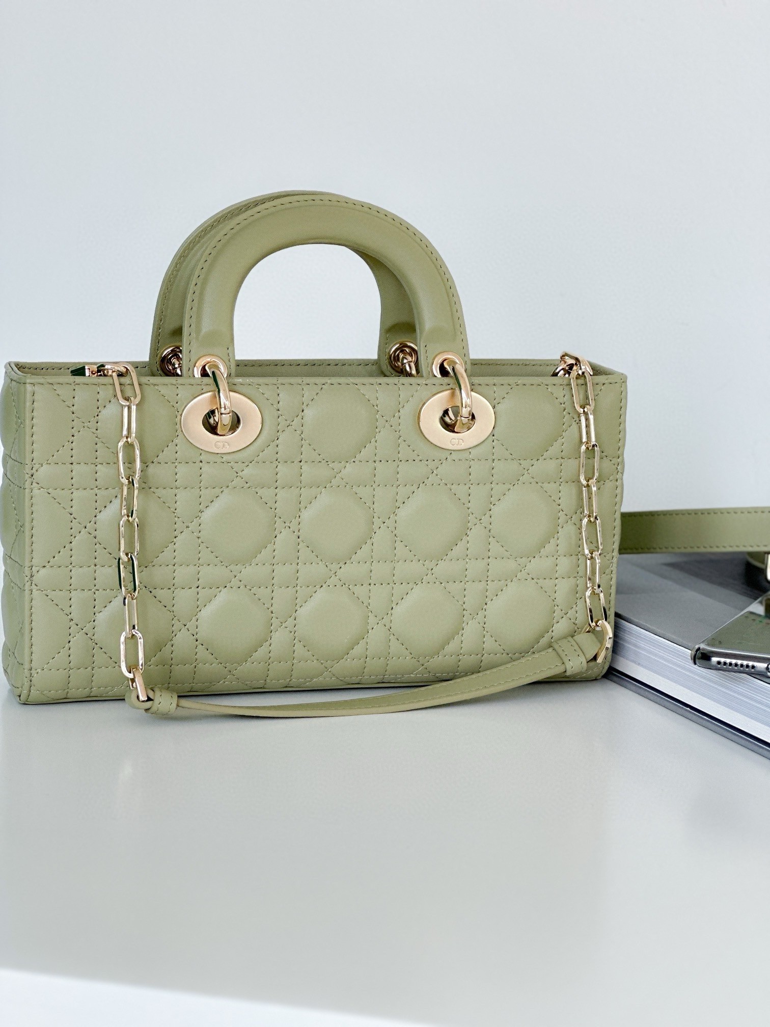 D*or lady d-joy medium bag in ethereal green cannage lambskin
