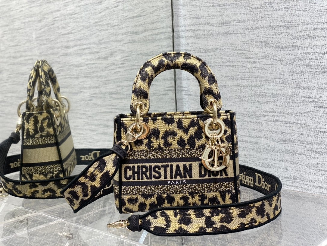 D*or mini lady d-lite bag in beige multicolor mizza embroidery