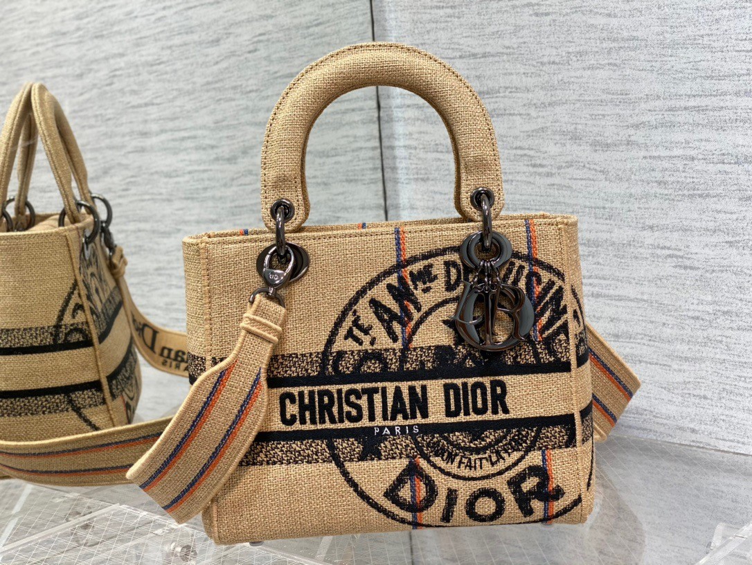 D*or medium lady d-lite bag in beige jute canvas with D*or union motif