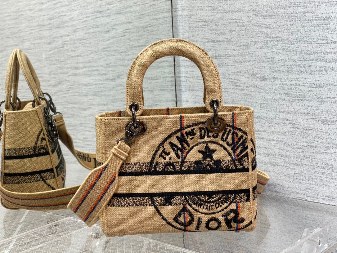 D*or medium lady d-lite bag in beige jute canvas with D*or union motif