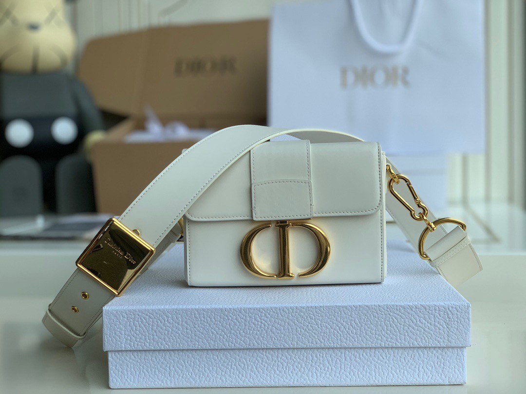 D*or 30 montaigne box bag in white box calfskin