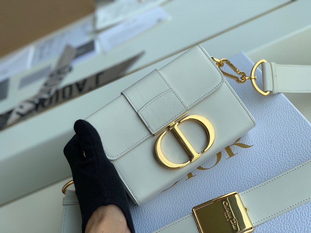D*or 30 montaigne box bag in white box calfskin