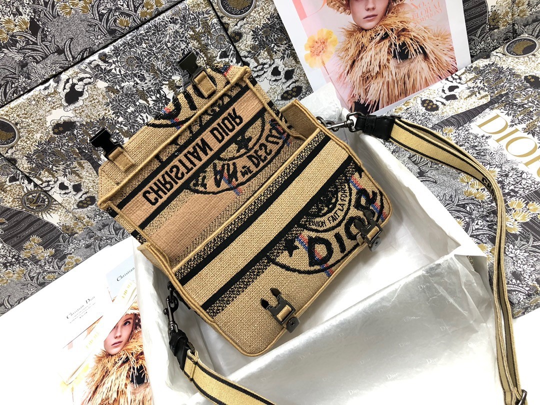 D*or D*orcamp small bag in beige jute canvas with D*or union motif