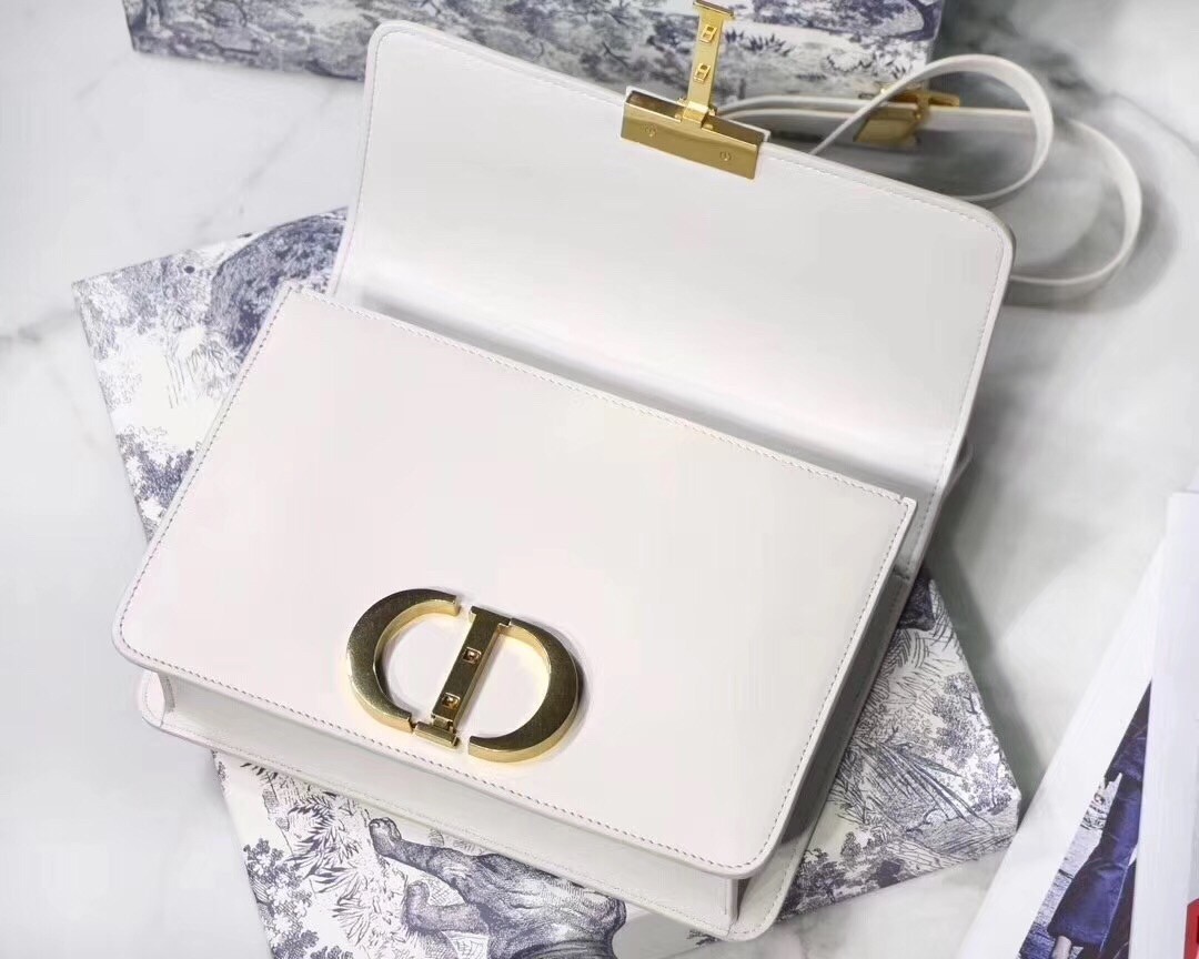 D*or 30 montaigne shoulder bag in white calfskin