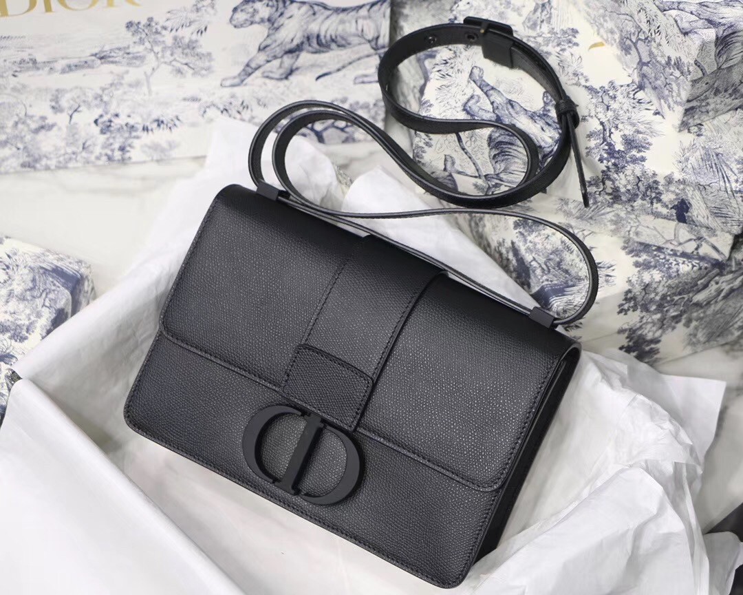 D*or 30 montaigne bag in black ultra matte grained calfskin