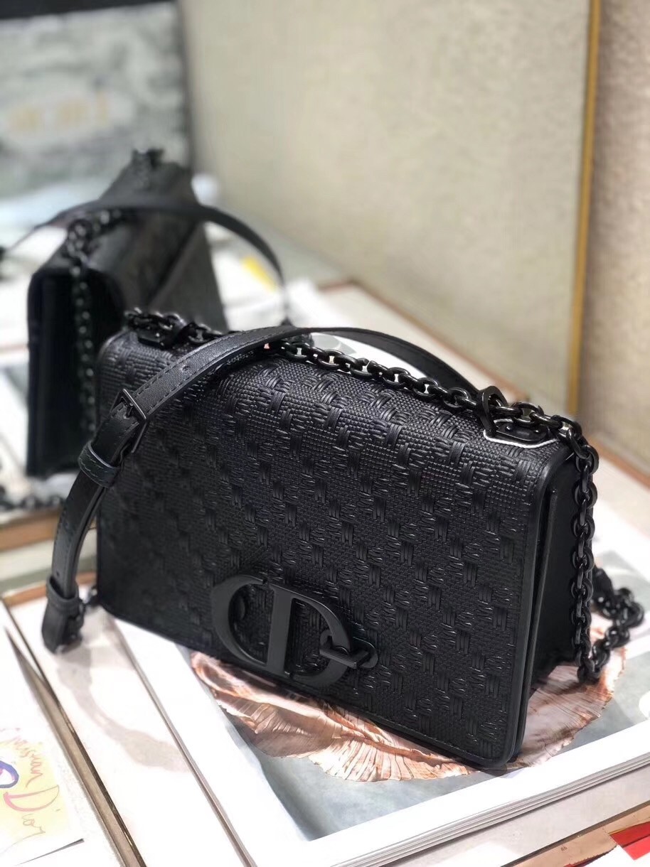 D*or 30 montaigne chain bag in black braided lambskin