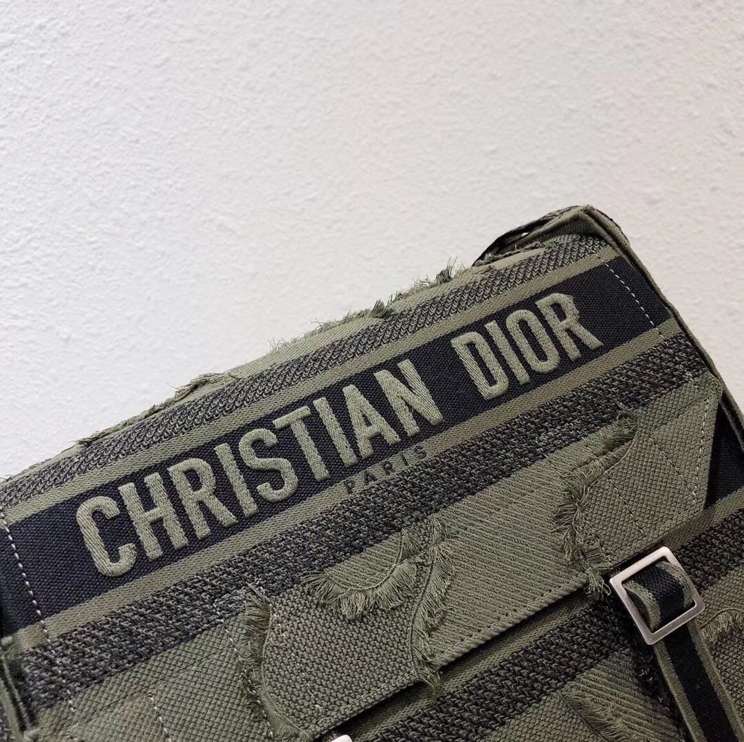 D*or D*orcamp messenger bag in green camouflage canvas