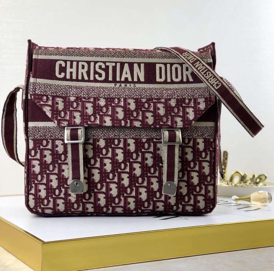 D*or bordeaux oblique D*orcamp messenger bag